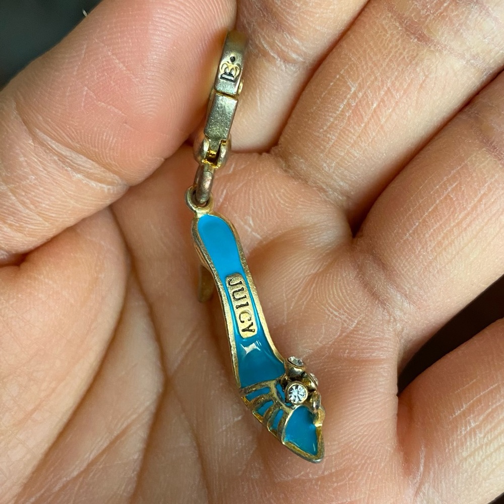 JUICY COUTURE High heel peep toe charm jewelry Gold / Blue